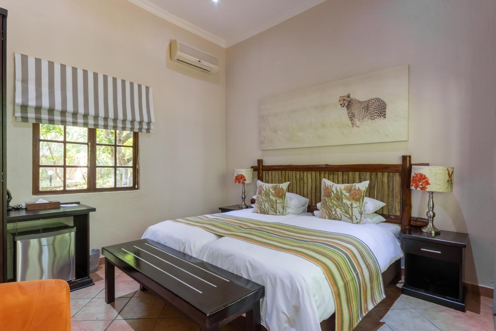 Emdoneni Lodge With Zululand Cat Conservation Project Hluhluwe Exterior photo
