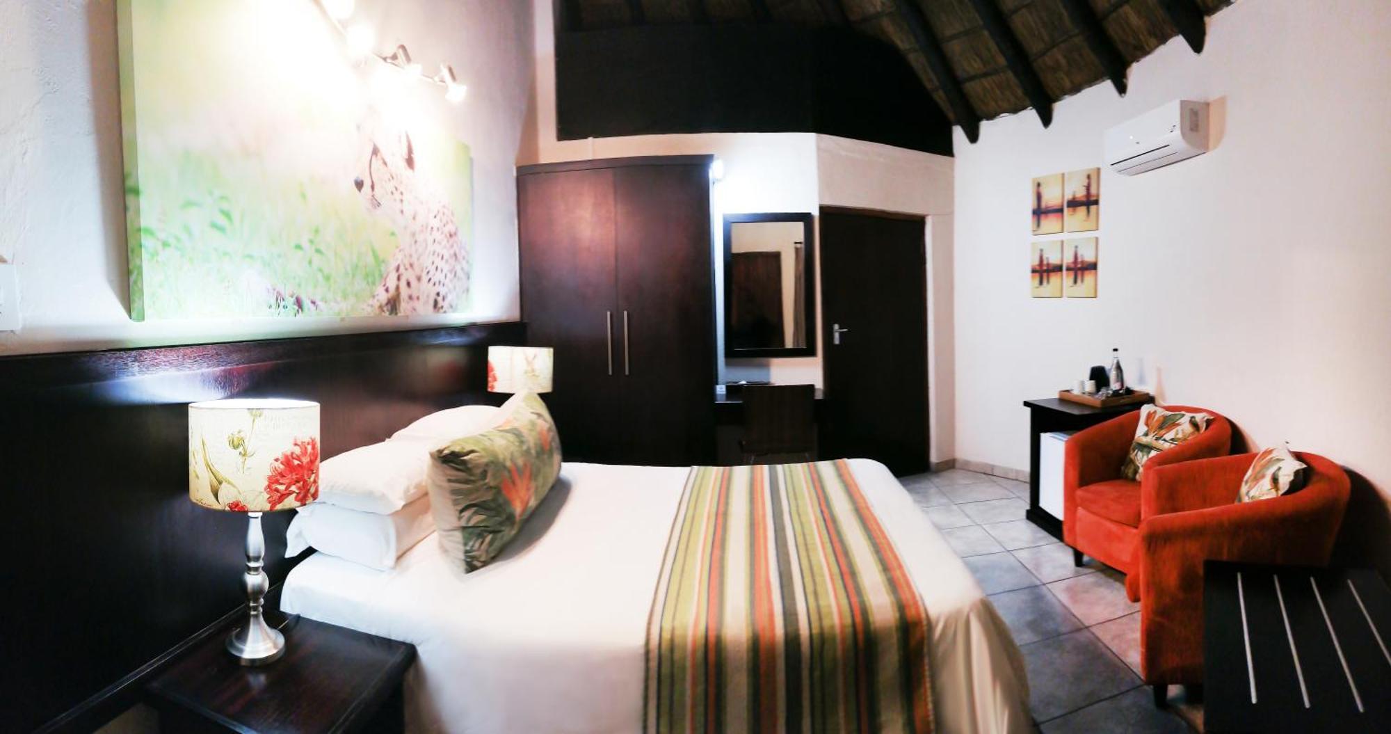 Emdoneni Lodge With Zululand Cat Conservation Project Hluhluwe Exterior photo