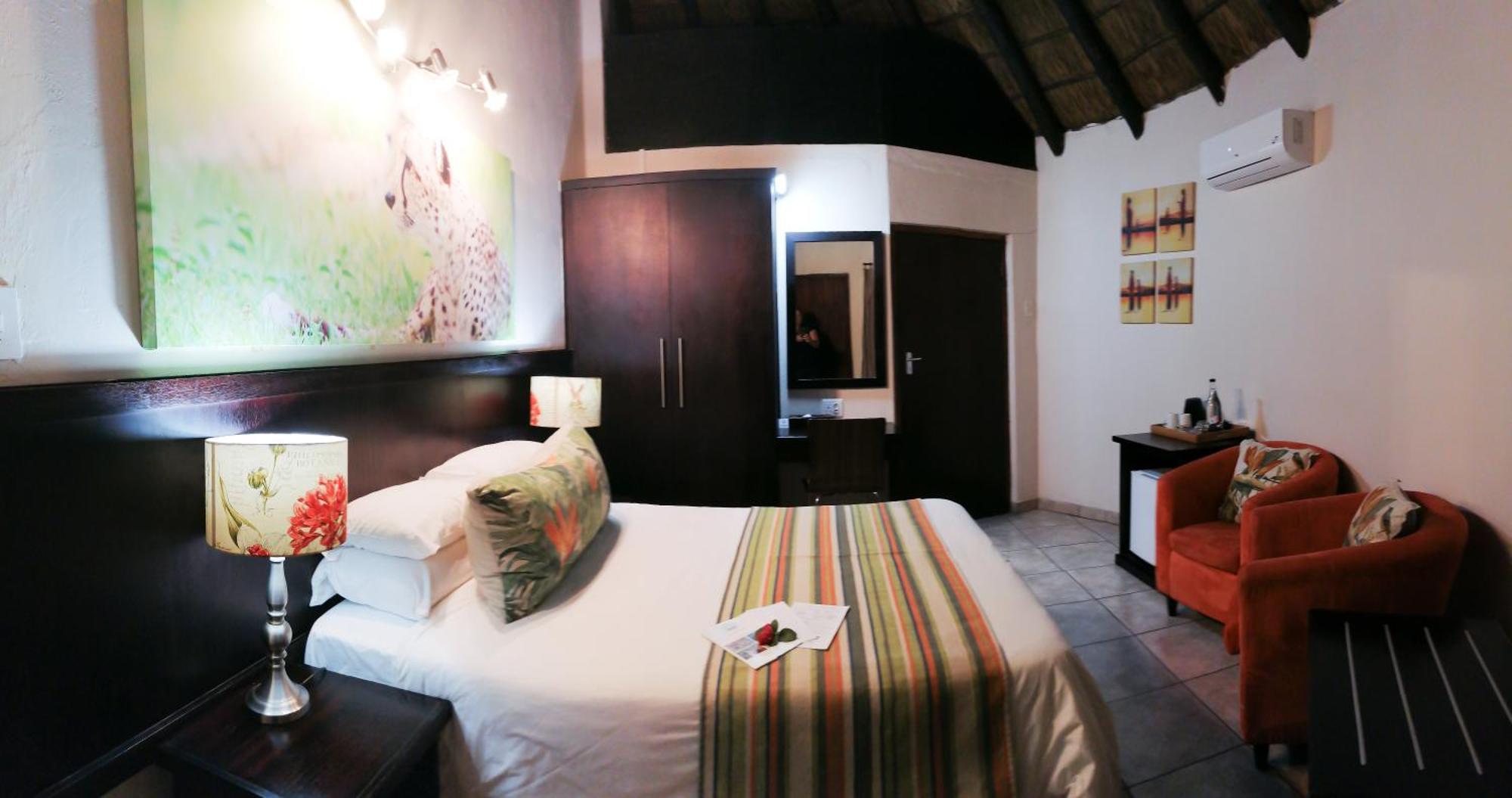 Emdoneni Lodge With Zululand Cat Conservation Project Hluhluwe Exterior photo
