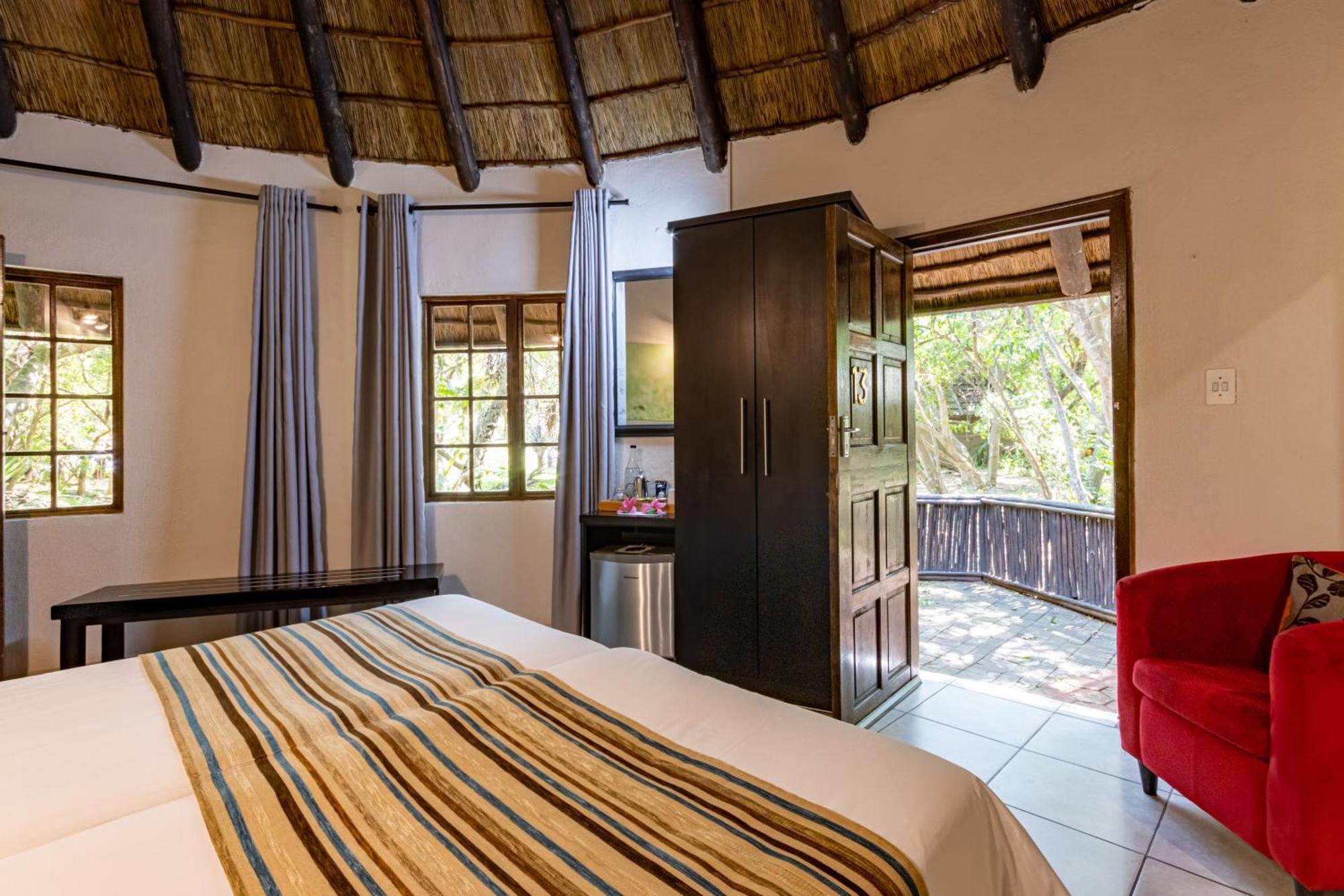 Emdoneni Lodge With Zululand Cat Conservation Project Hluhluwe Exterior photo